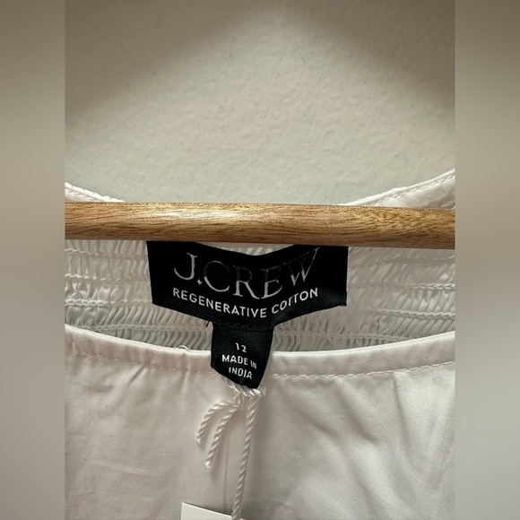 NWT! J.Crew Fitted puff-sleeve top. Size 12 - Picture 3 of 5